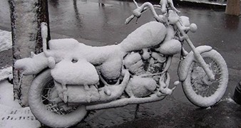  Как подготовить мотоцикл к «зимовке» в гараже?
