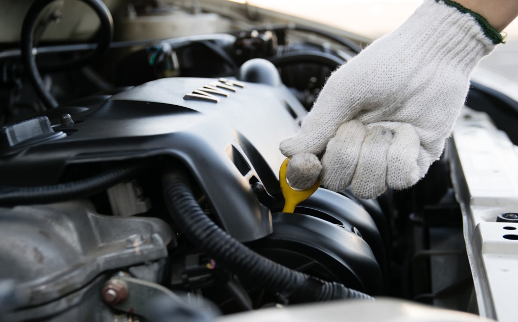 top up oil level renault