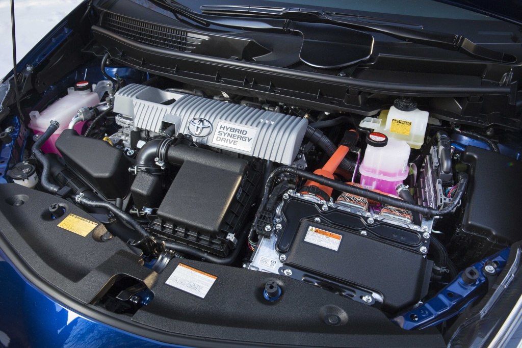 toyota-prius-engine-compartment-0-423244.jpg