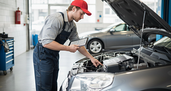 Троит двигатель автомобиля: причины и устранение проблемы