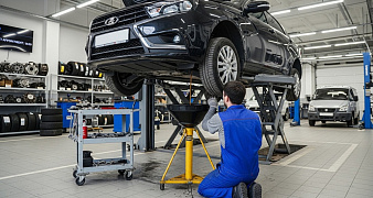 Когда нужно менять масло в вариаторе, автомате и роботе?