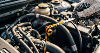 5 признаков, что моторное масло в машине пора менять